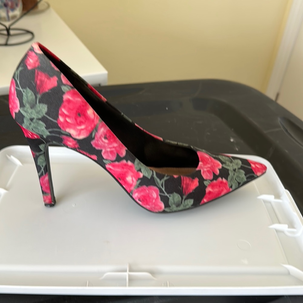 Cristian Siriano Pink Flower Heels
